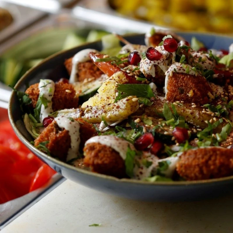 Falafel-Salat-Bowl