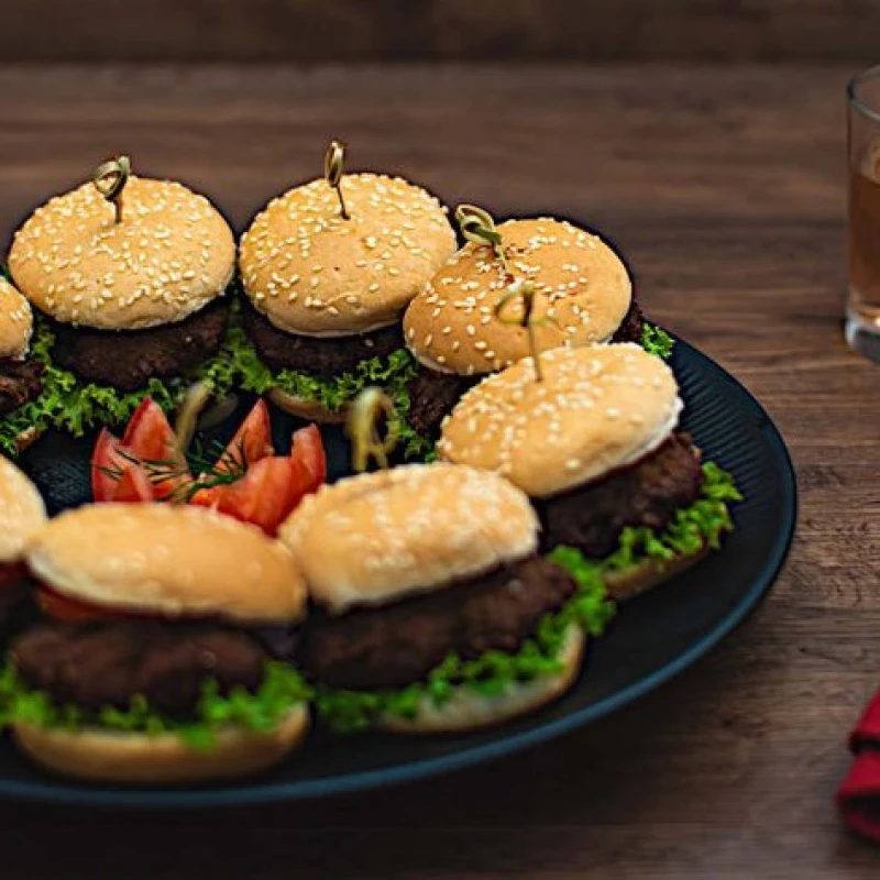 Mini Burger (aus 100% Rindfleisch)