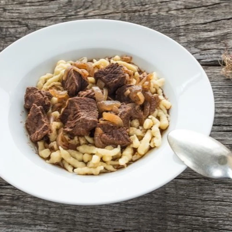 Rindergulasch mit Spätzle